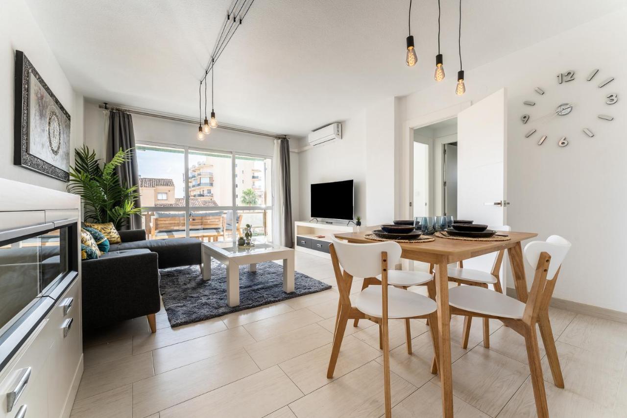 Sea View 2 Bedroom Apartment 2 Min Away From The Beach Torremolinos Exteriér fotografie